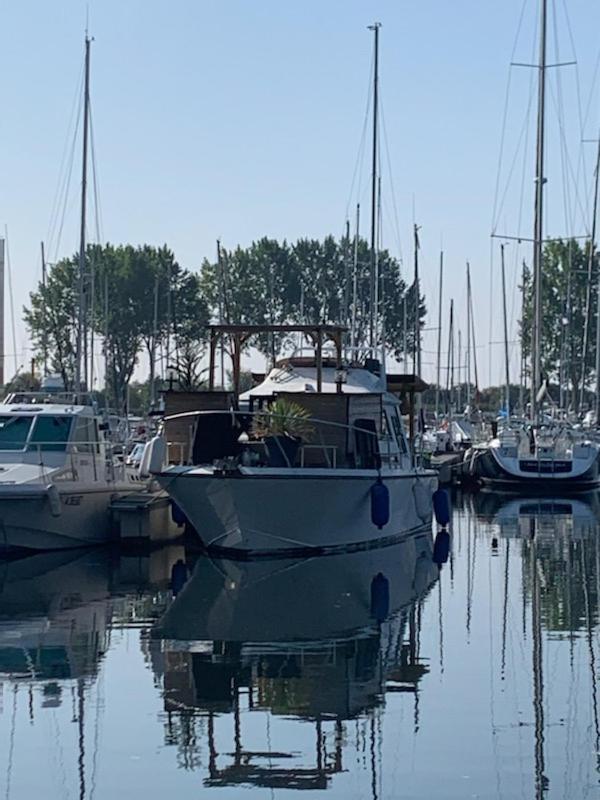 Magnifique Bateau Maison Hotel Ouistreham Kültér fotó