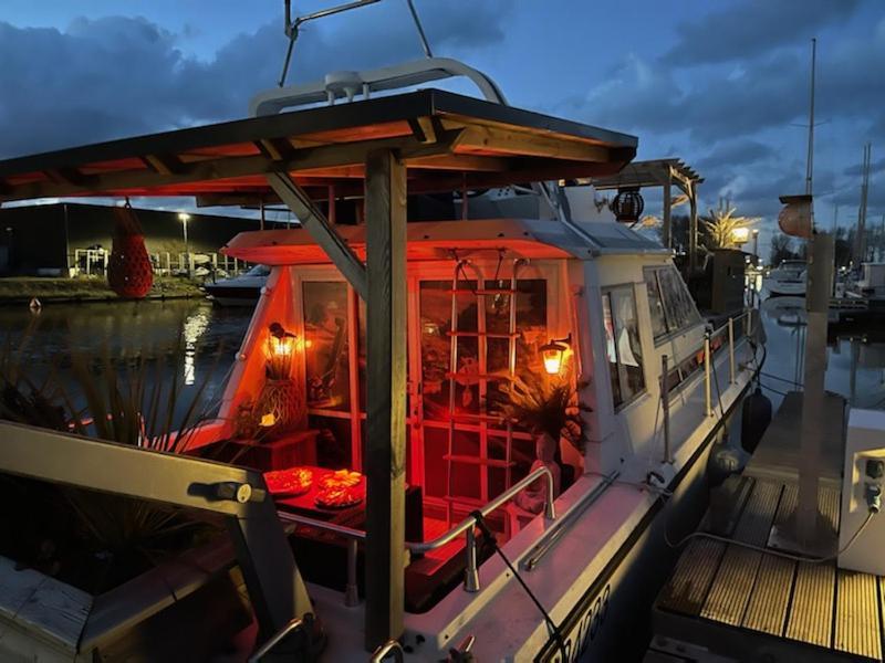 Magnifique Bateau Maison Hotel Ouistreham Kültér fotó