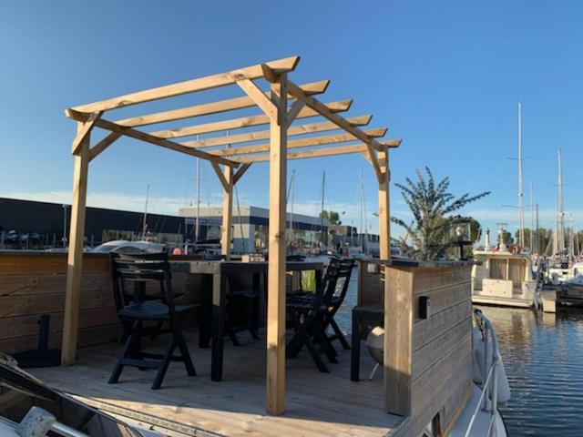 Magnifique Bateau Maison Hotel Ouistreham Kültér fotó
